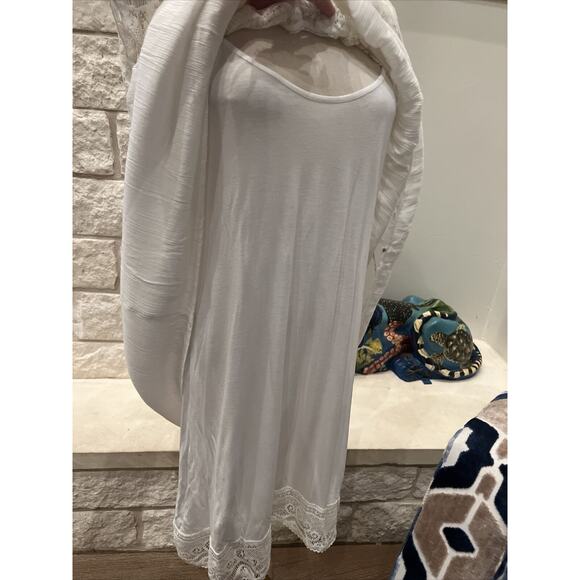 Women's Volcom Edwardian Cactus Flower Dress Sz M NEW White Floral Lace W/ Slip - Picture 8 of 9